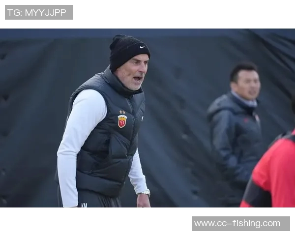 穆斯卡特赛后点评球队表现不足强调攻防两端缺乏侵略性 穆斯卡特赛后点评球队表现不足强调攻防两端缺乏侵略性